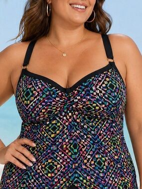 Swim Solutions cross hem Underwire Tankini Top Multicolor Geometric Print 20W
